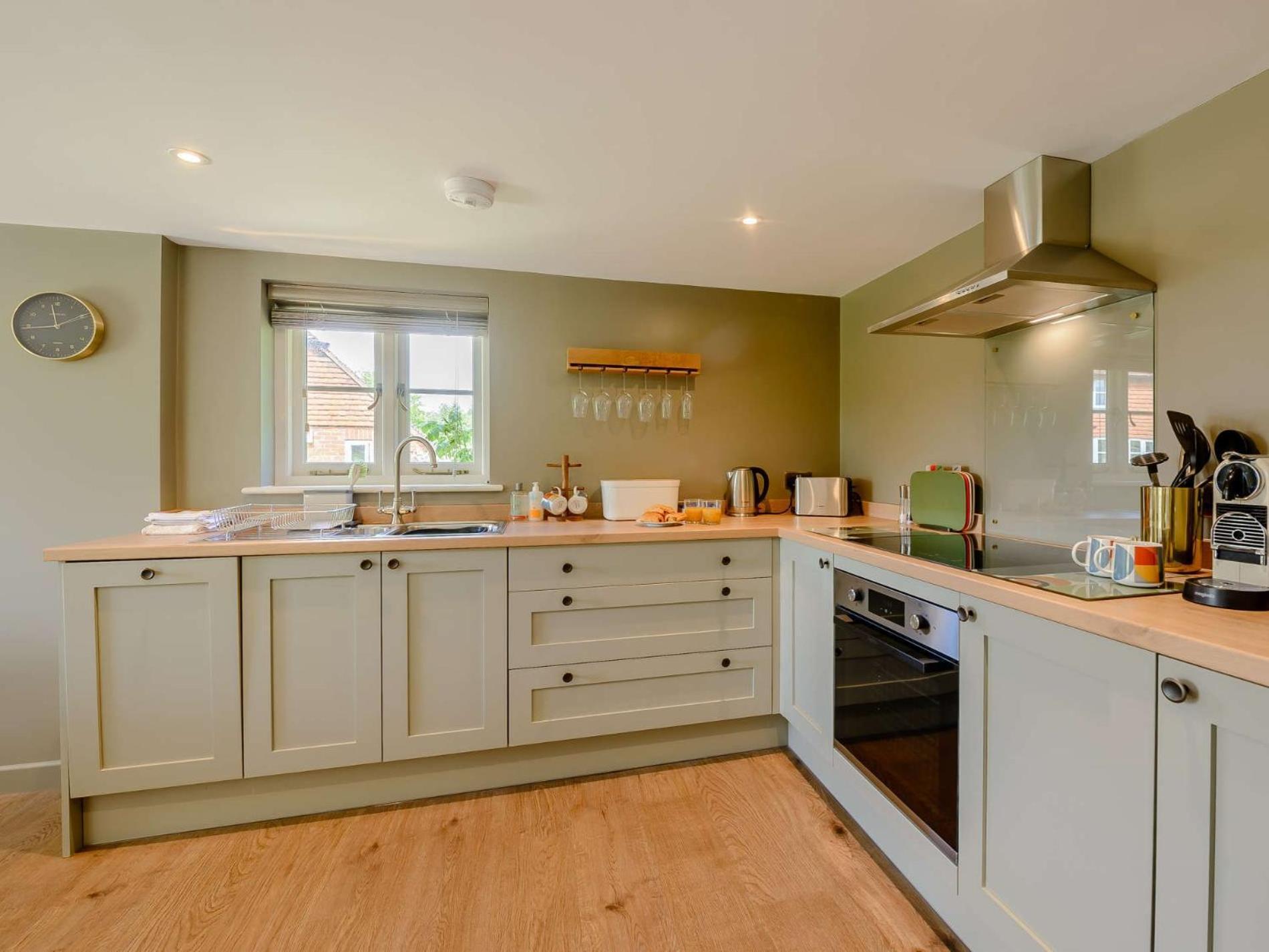 1 Bed In Battle 88029 Villa Brightling Bagian luar foto